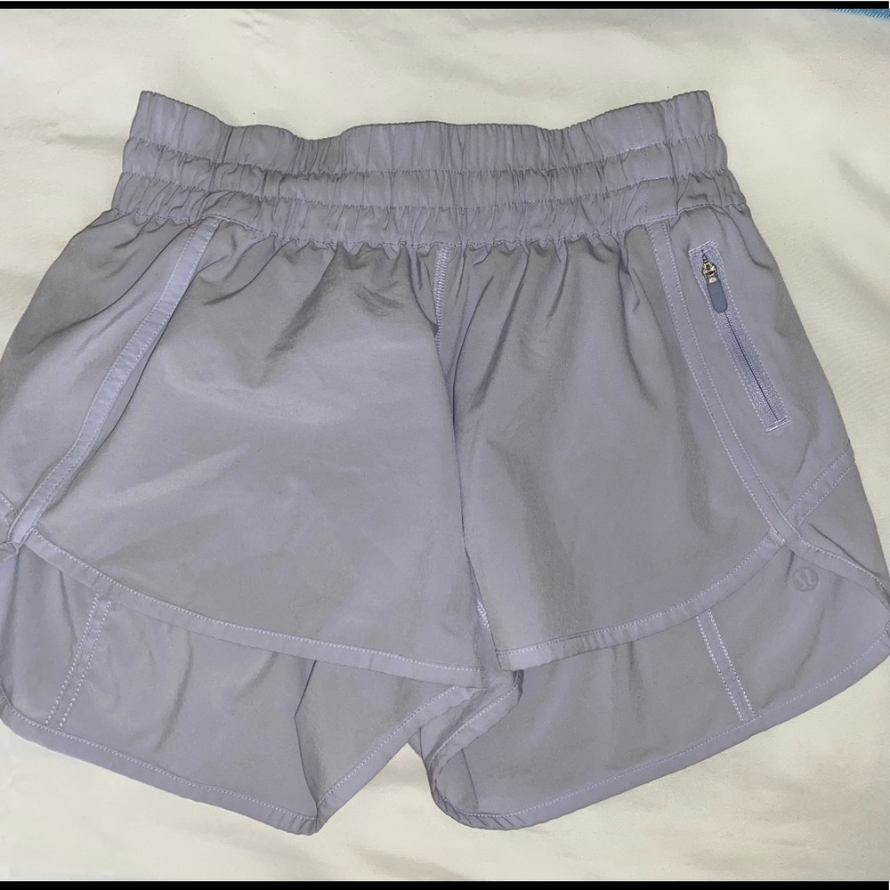 lululemon tracker shorts size 6